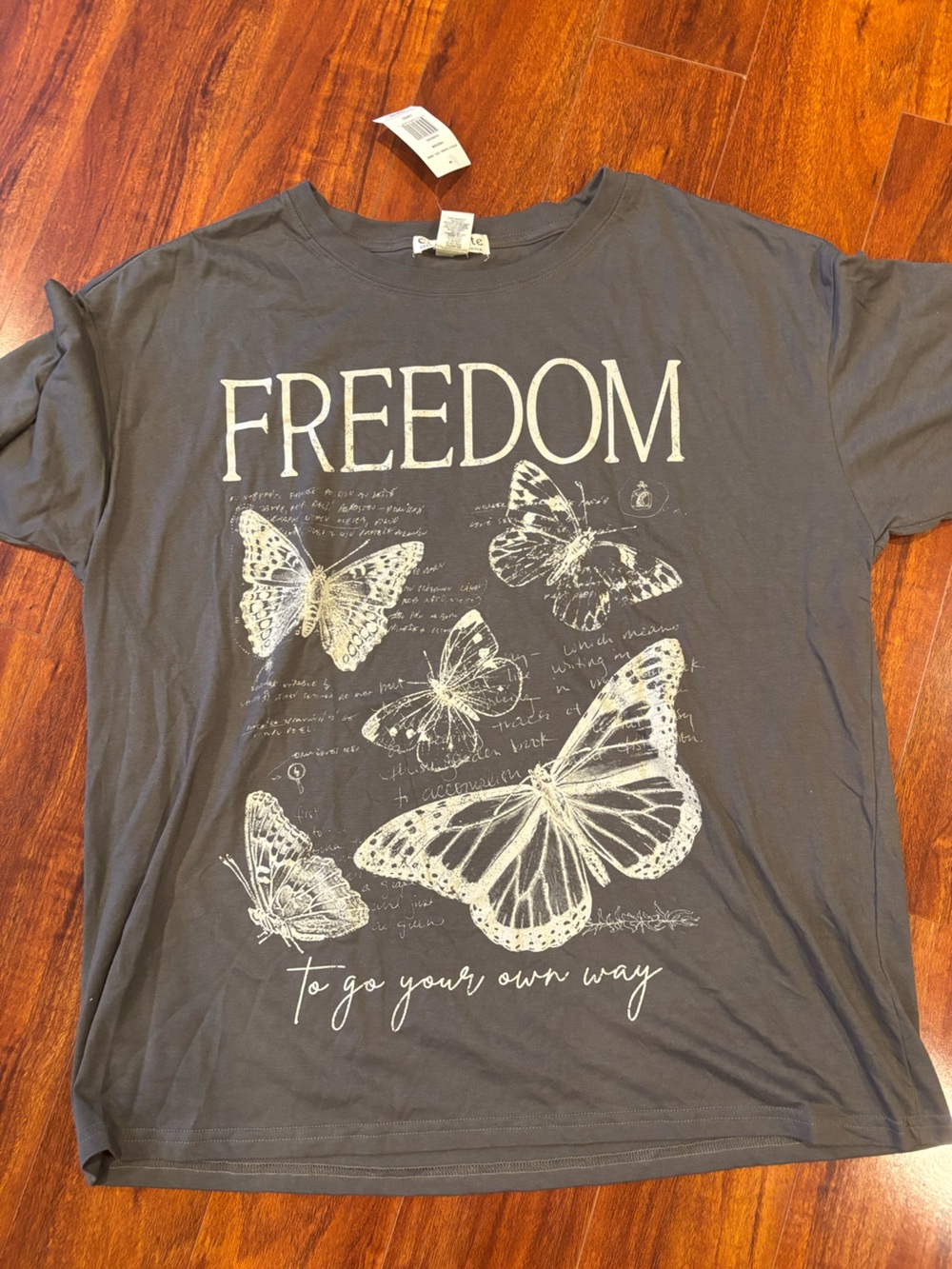 Women's Short Sleeve 'Freedom' Butterfly Graphic Tee - Gray
